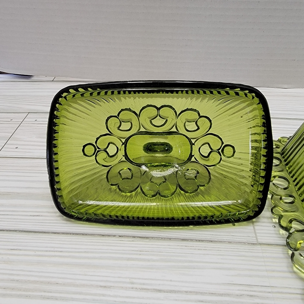 Indiana Glass Open Lace Edge Pedestal Candy Dush Avocado Green With Lid VTG - Picture 10 of 14